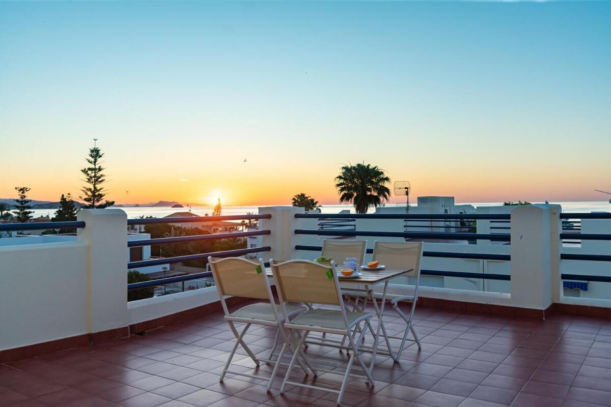 Apartamento En Marina Beach Con Vistas Al Mar El Pozo del Esparto Luaran gambar